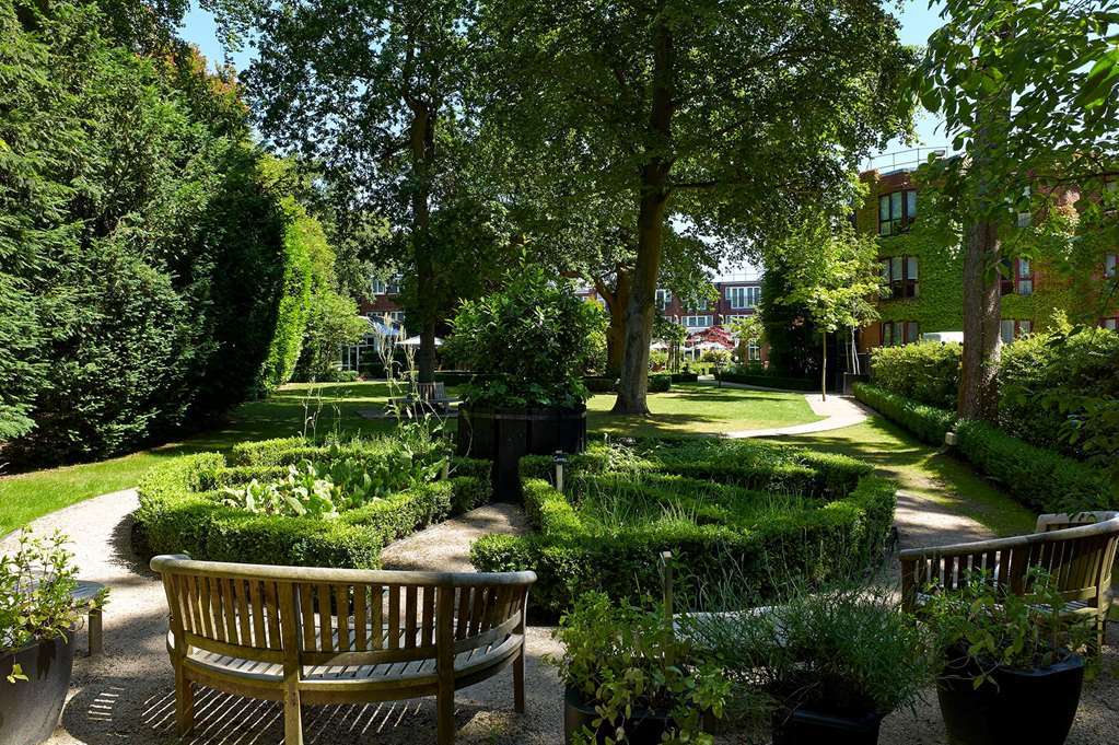Hotel The Bull Gerrards Cross Exterior foto
