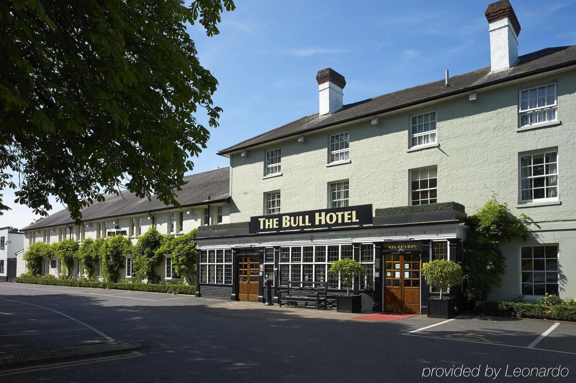 Hotel The Bull Gerrards Cross Exterior foto